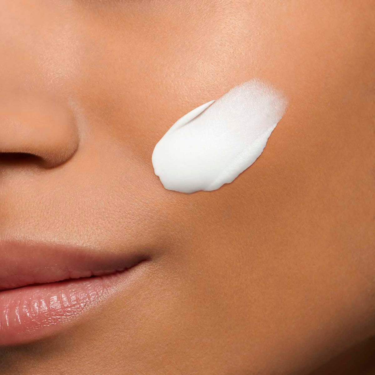 Clarins Calm-Essentiel Repairing Soothing Balm